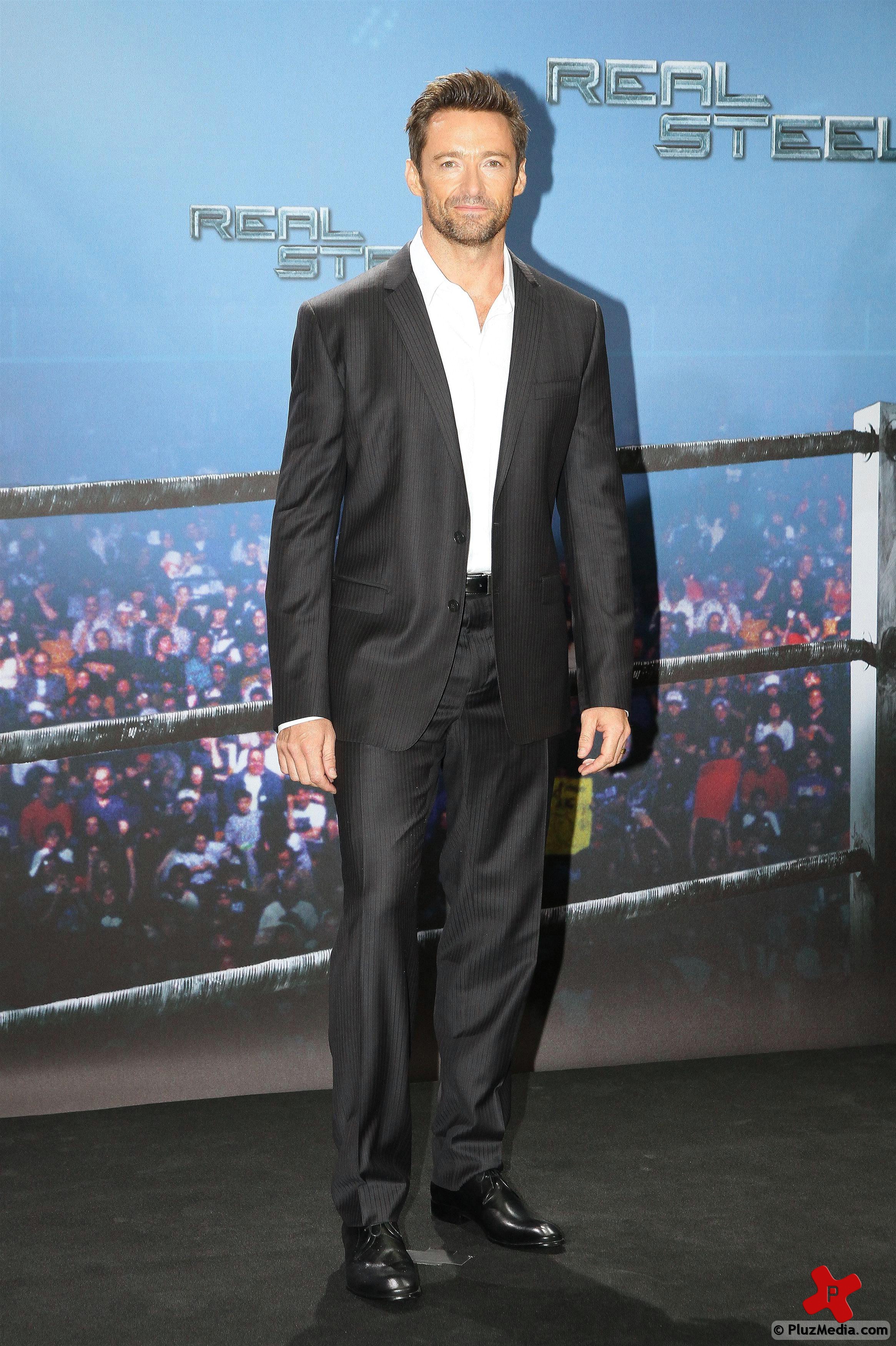 Hugh Jackman at a photocall for the movie Real Steal | Picture 74775